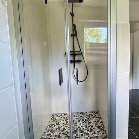 Apartment Soulmates - *