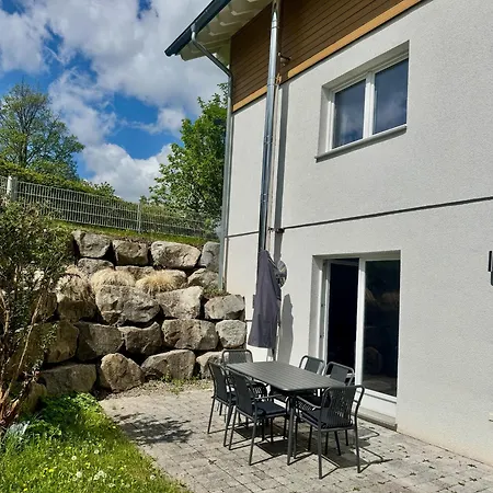 Apartment Soulmates -