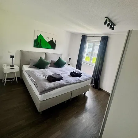 Apartment Soulmates - *